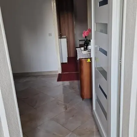Lyra Apartment